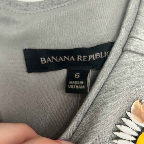 NWT Banana Republic Sleeveless Gray Knit Beaded Pineapple Dress Size 6​ - Picture 6 of 9
